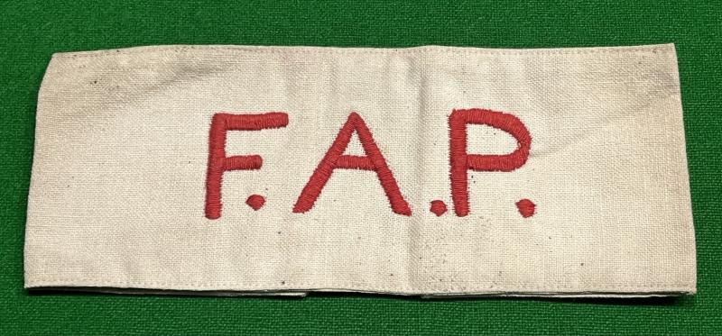 First Aid Party/Post Armband.