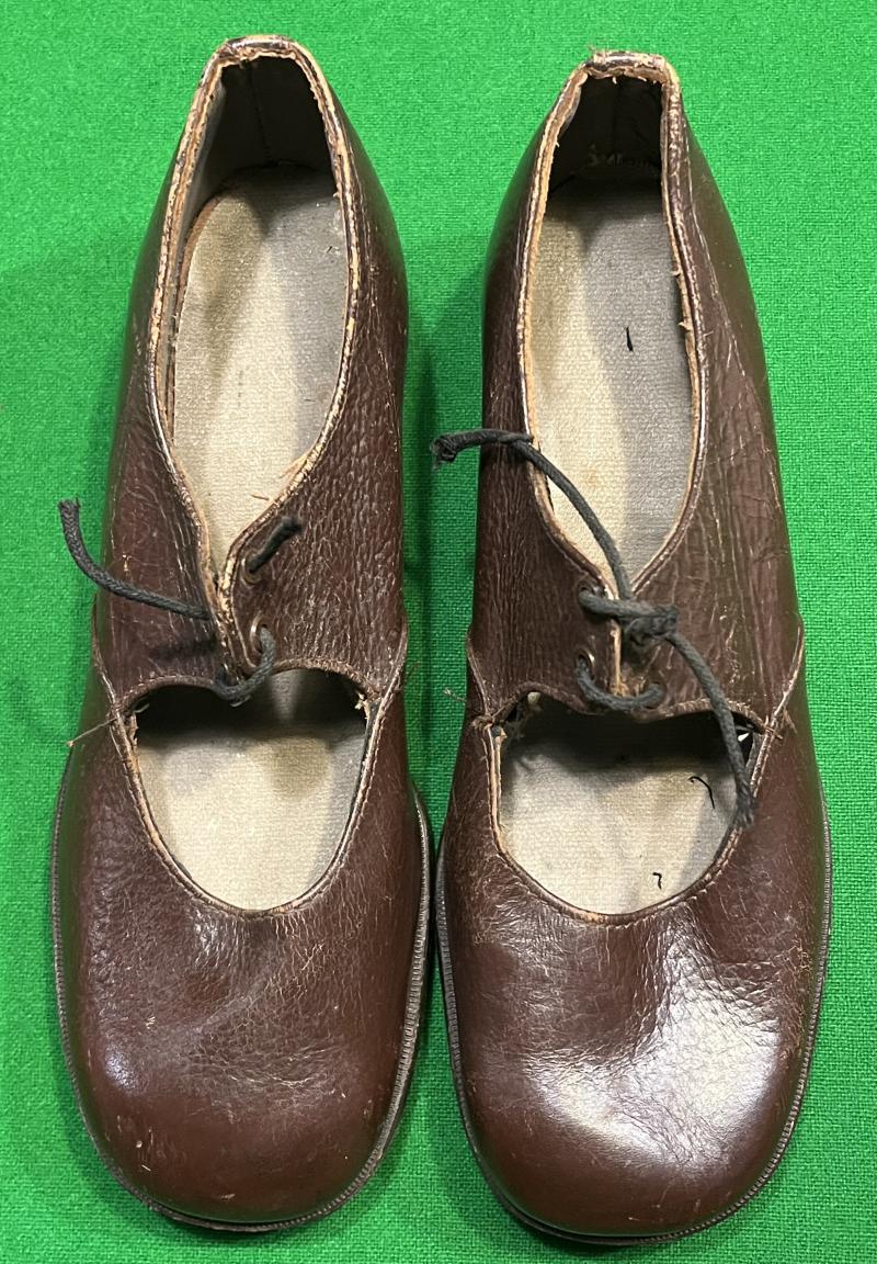 Girl's Utility shoes.