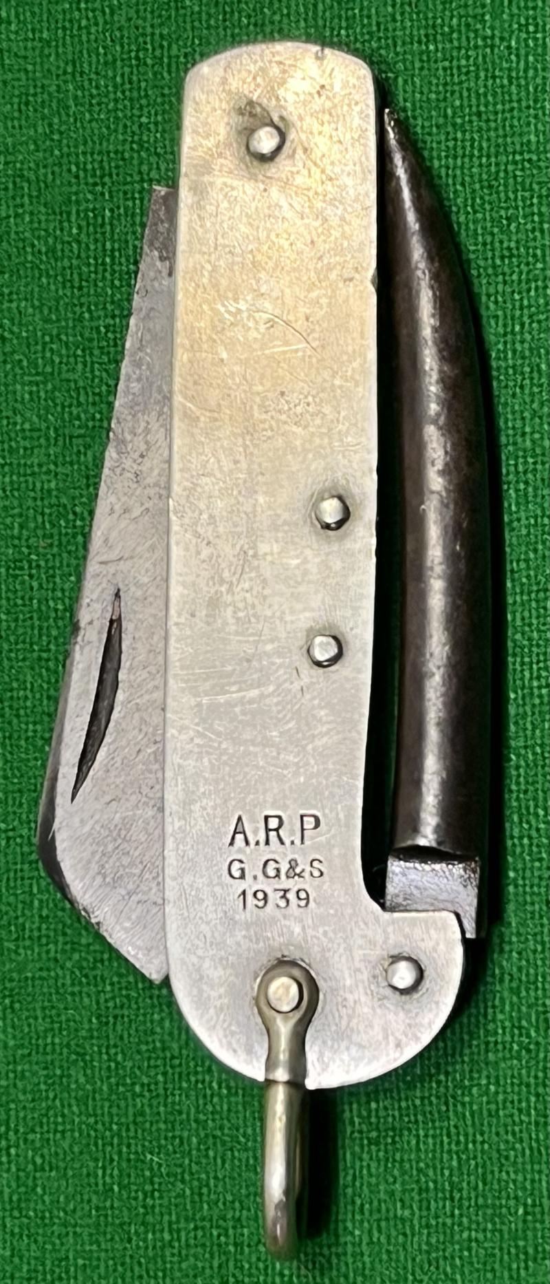 ARP clasp knife.