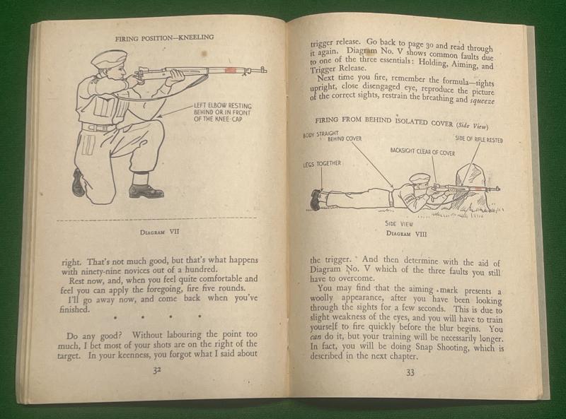 Tommy Gun Rifle & Bayonet.