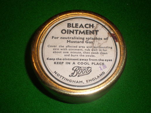 Anti-gas bleach ointment.