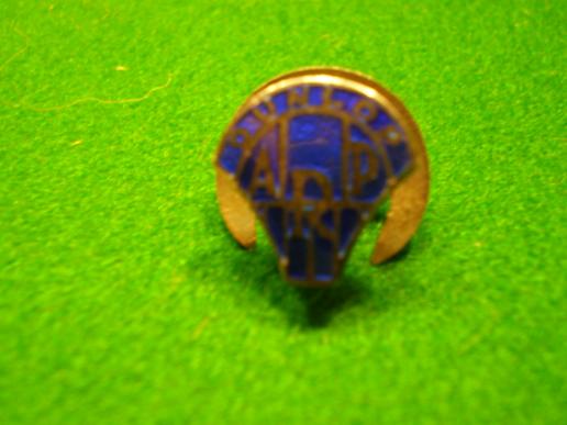 Dunlop ARP lapel badge.